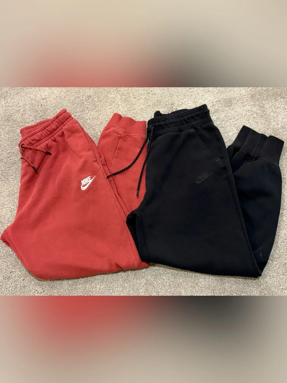 Nike women’s sweat pants/tech joggers
